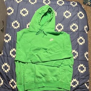 Nike Men's Vibrant Green Pullover Hoodie